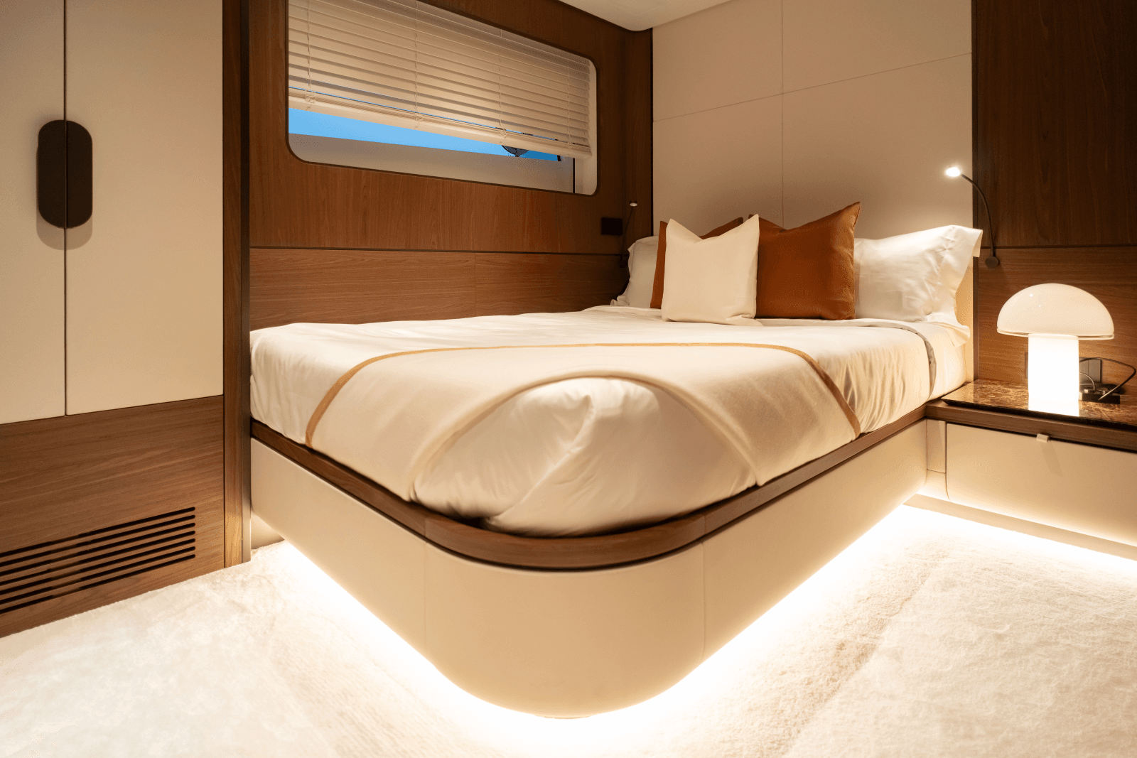 2027 Extra Yachts X90 Fast - Photo 50