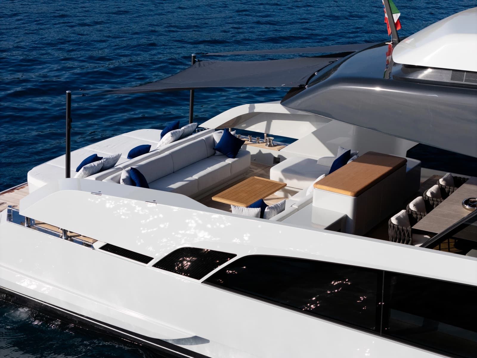 2027 Extra Yachts X90 Fast - Photo 5