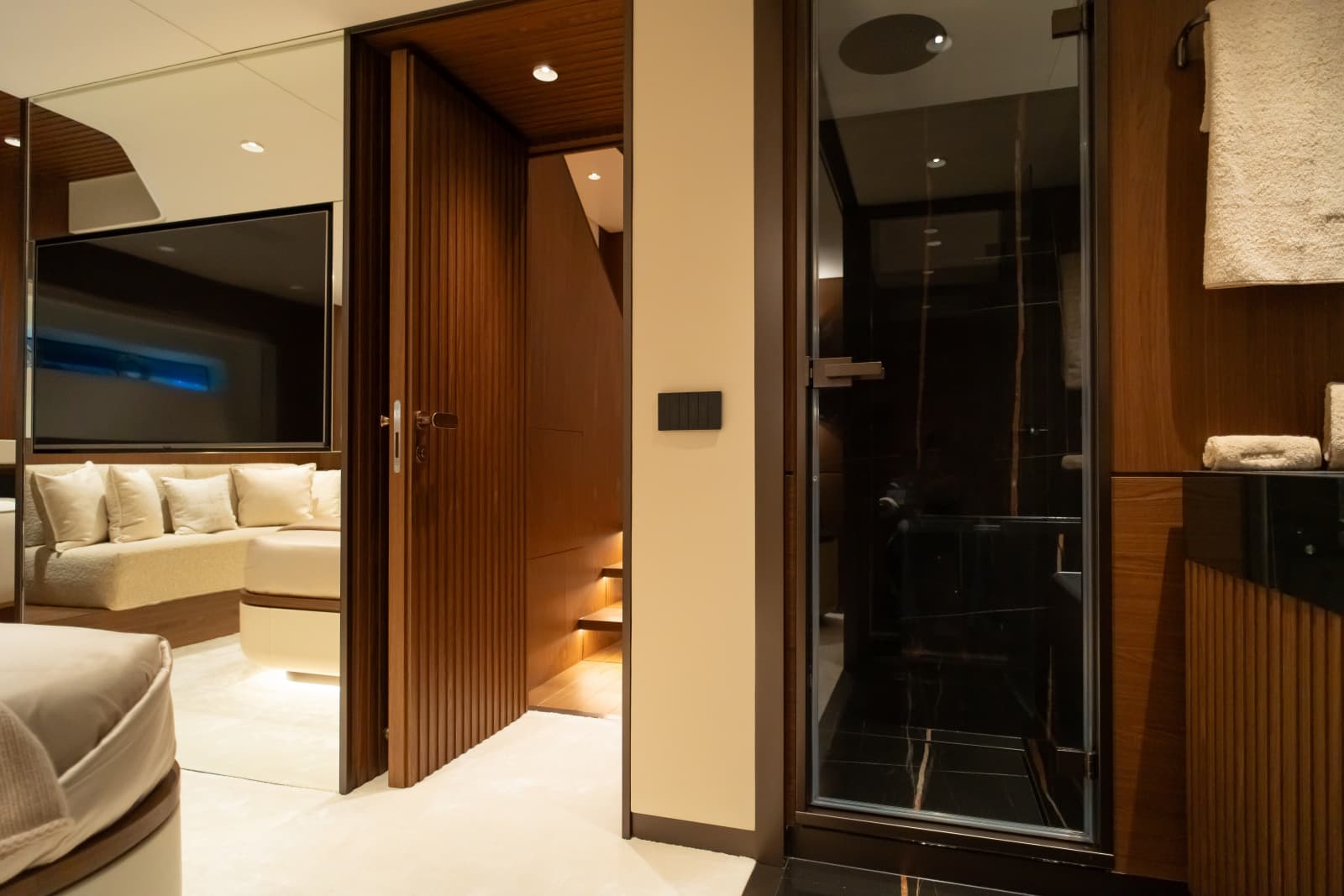2027 Extra Yachts X90 Fast - Photo 44