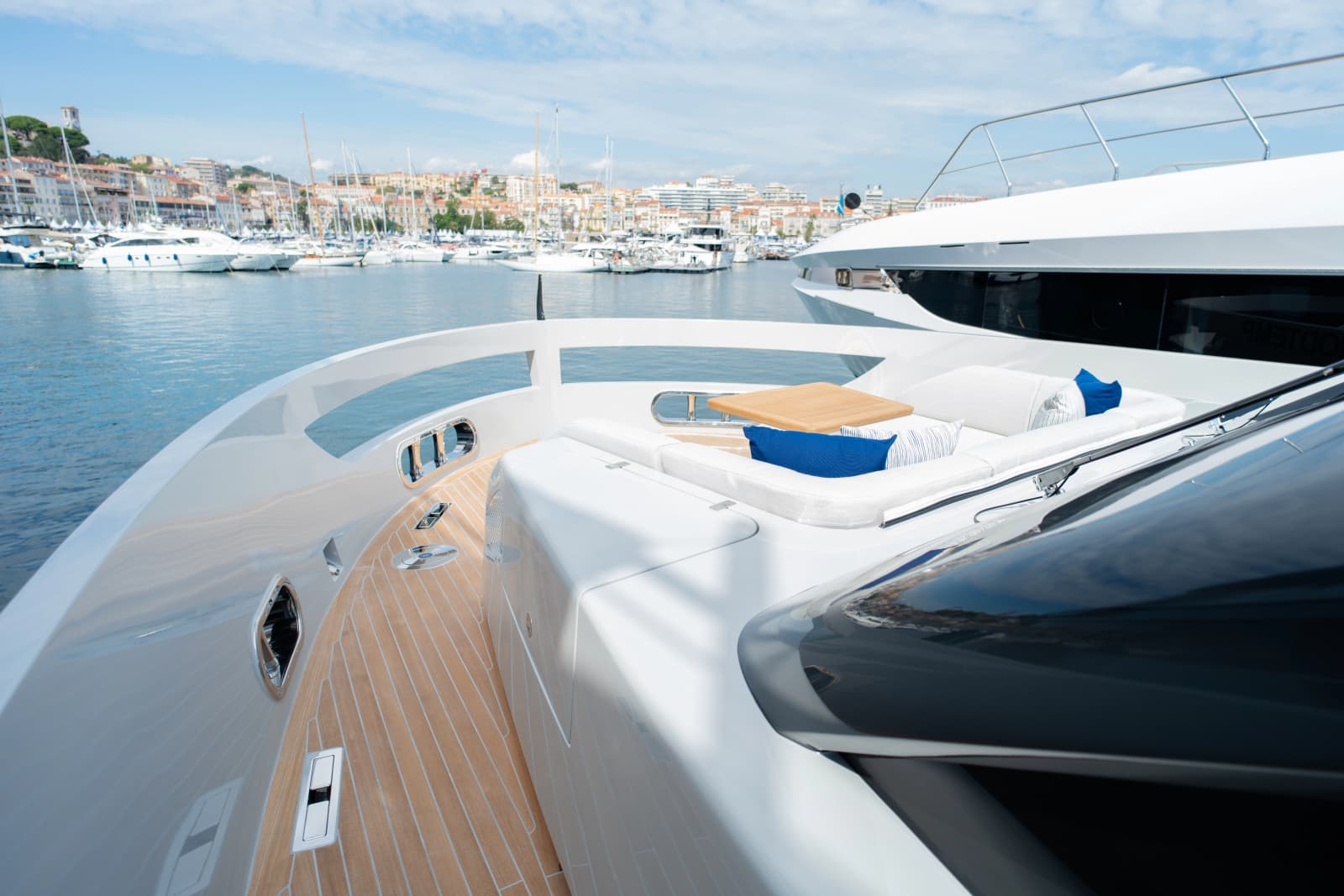 2027 Extra Yachts X90 Fast - Photo 30