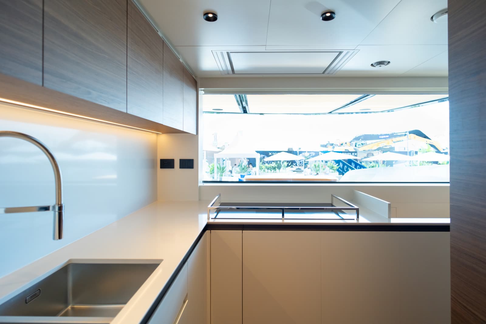 2027 Extra Yachts X90 Fast - Photo 27