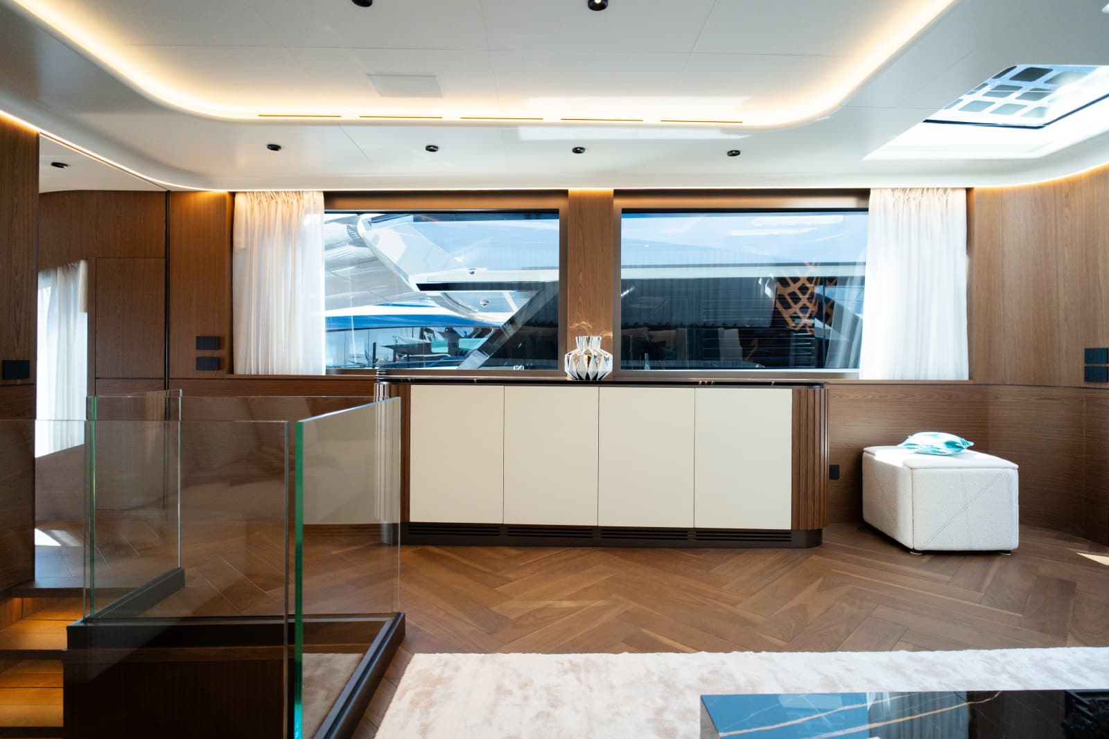 2027 Extra Yachts X90 Fast - Photo 21