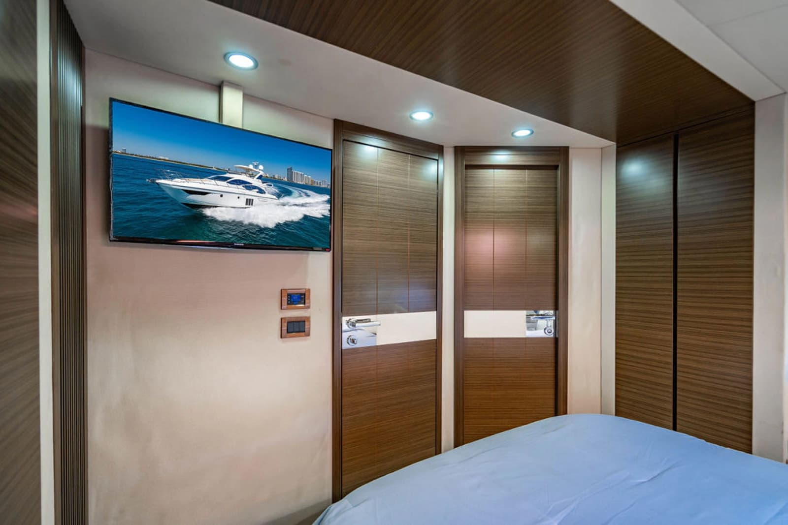 2015 Azimut 54 Flybridge - Photo 50