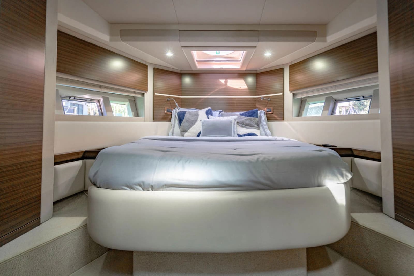 2015 Azimut 54 Flybridge - Photo 49