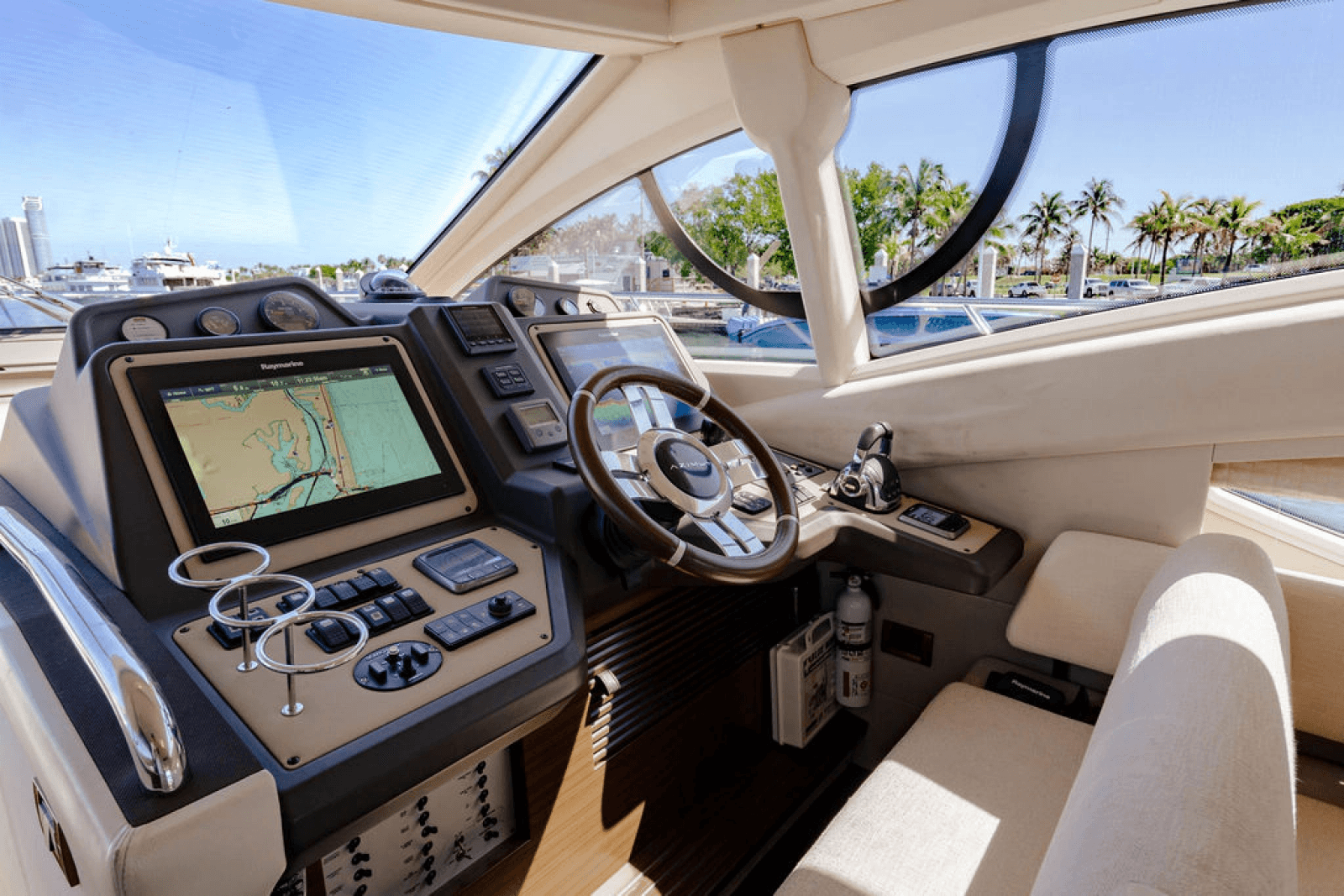 2015 Azimut 54 Flybridge - Photo 44