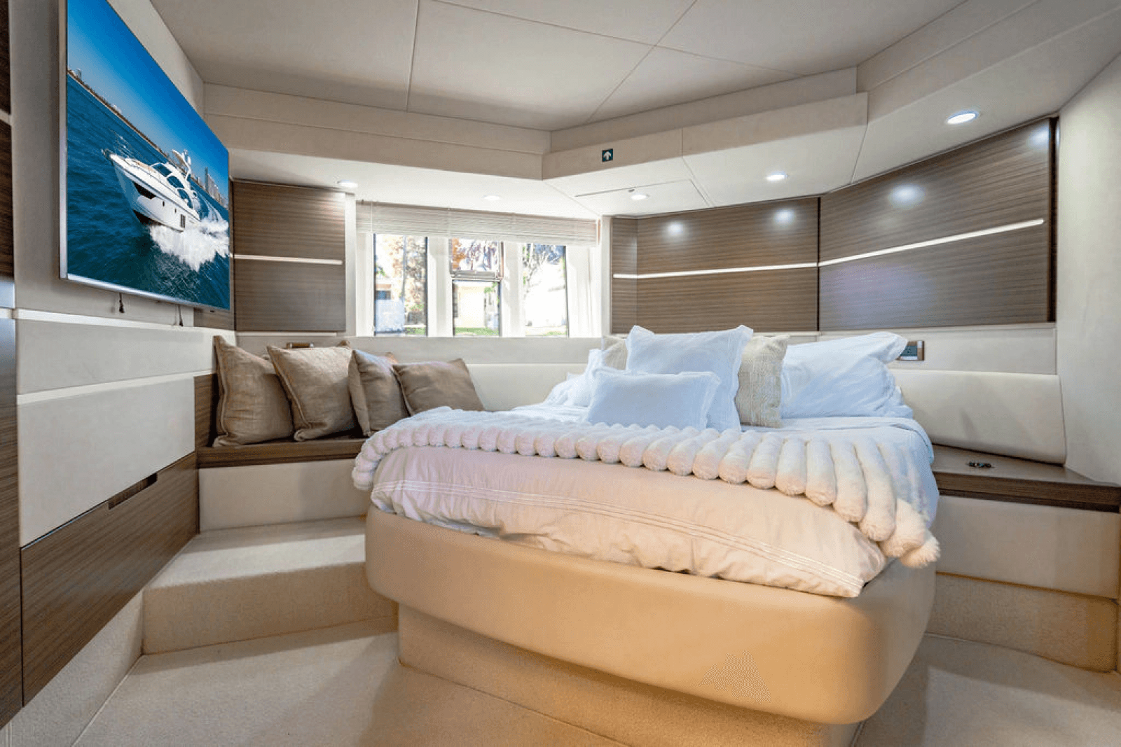 2015 Azimut 54 Flybridge - Photo 5