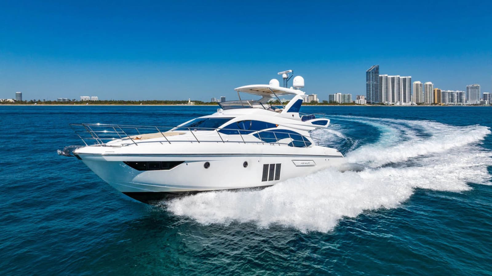 2015 Azimut 54 Flybridge - Photo 2