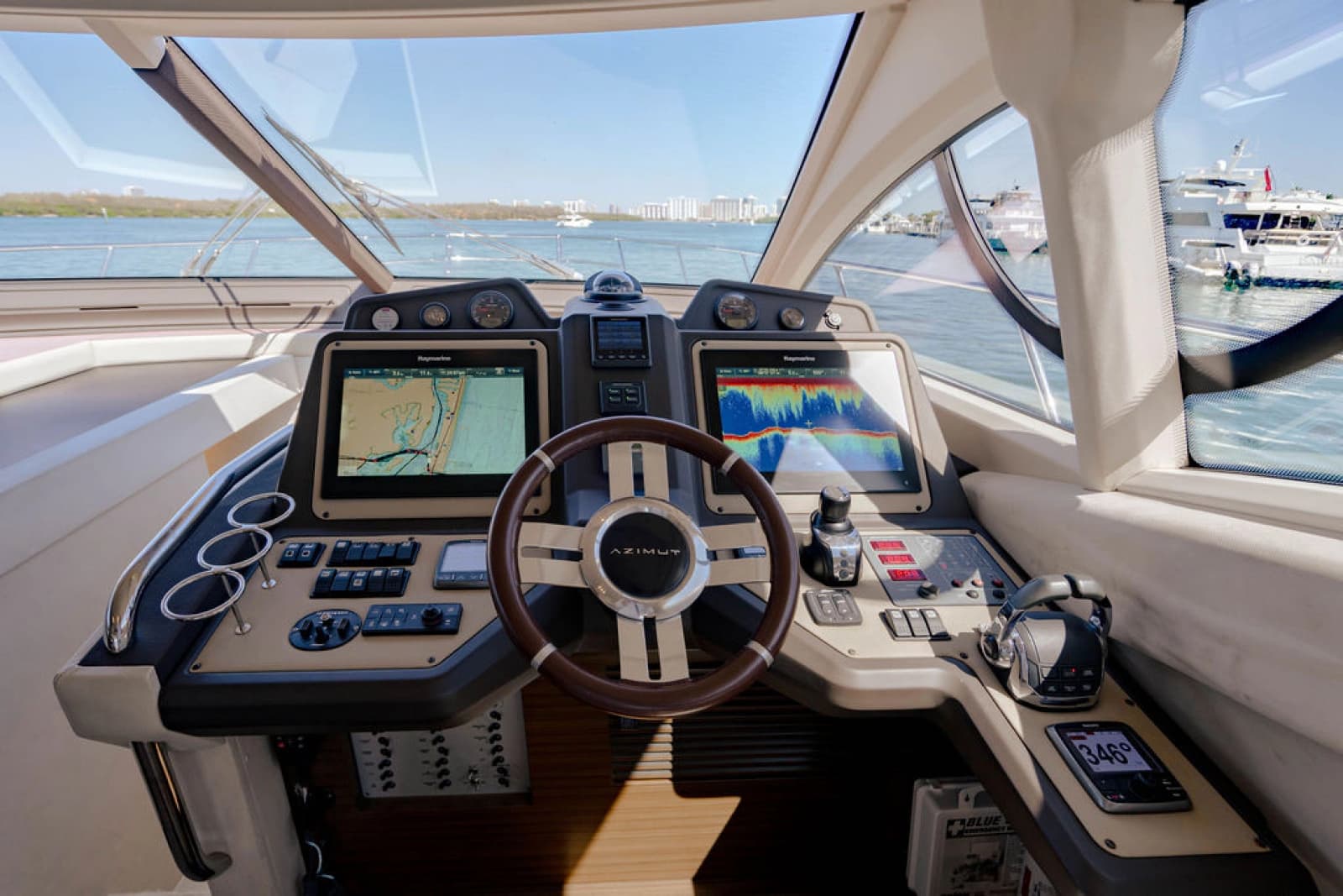 2015 Azimut 54 Flybridge - Photo 13