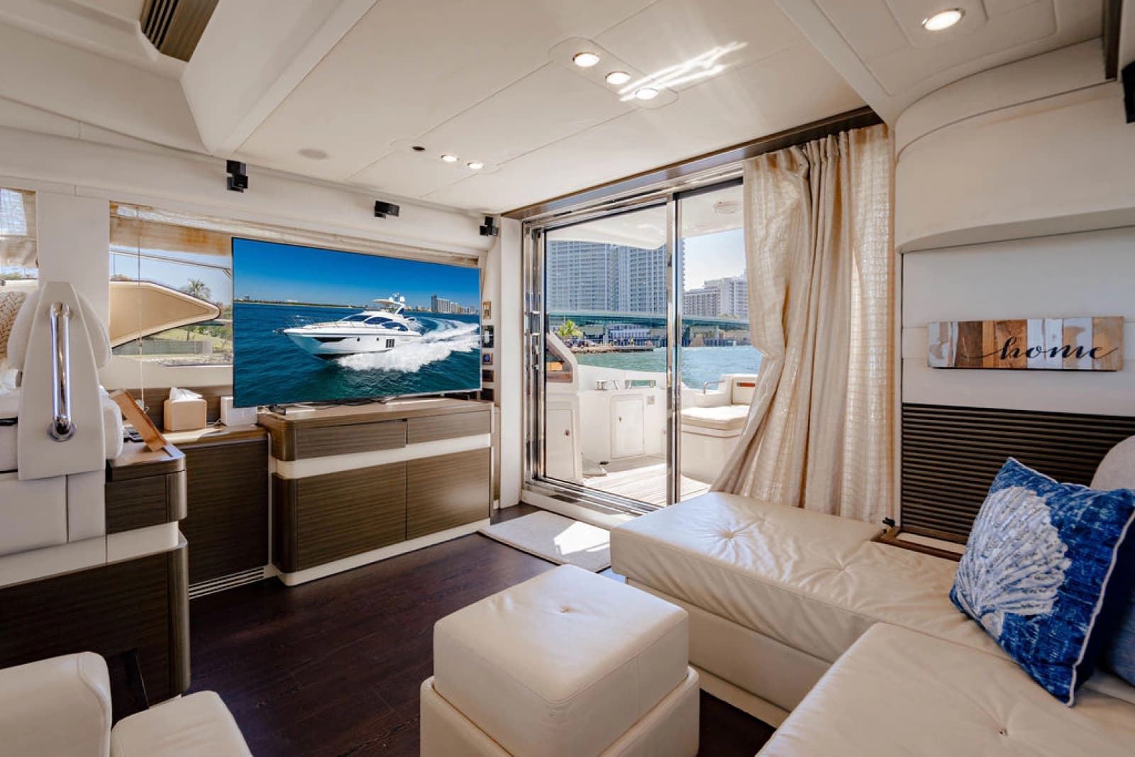 2015 Azimut 54 Flybridge - Photo 4