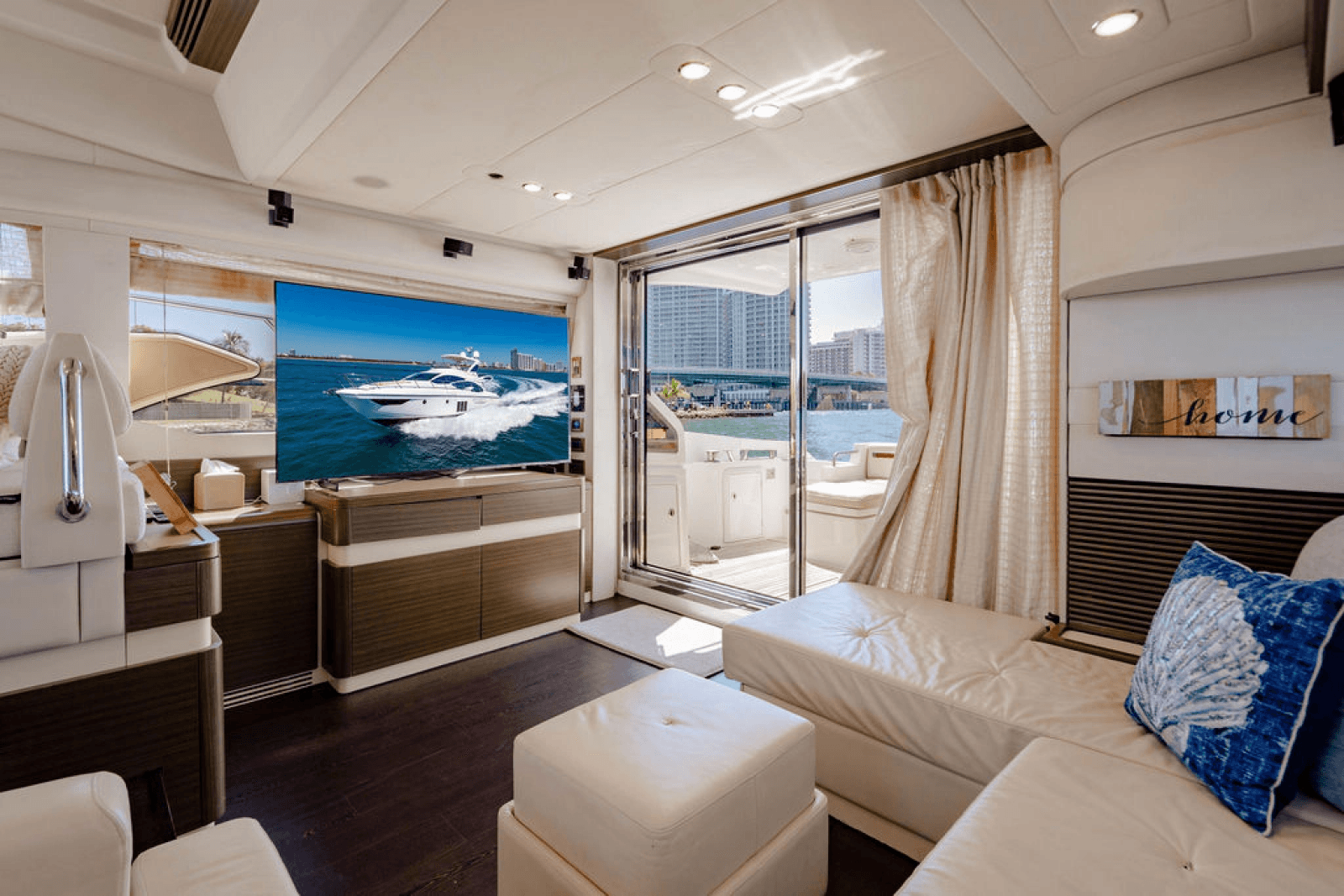 2015 Azimut 54 Flybridge - Photo 4