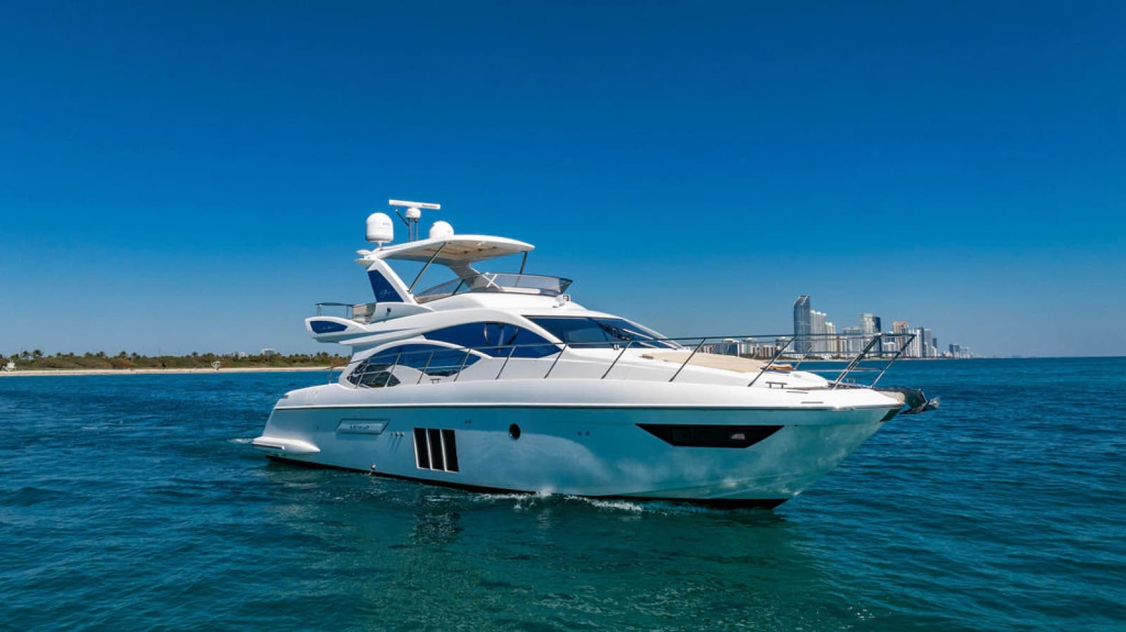 2015 Azimut 54 Flybridge - Photo 11