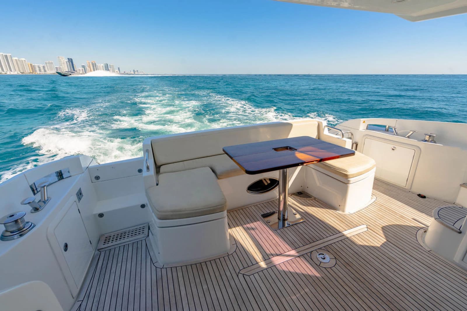 2015 Azimut 54 Flybridge - Photo 31