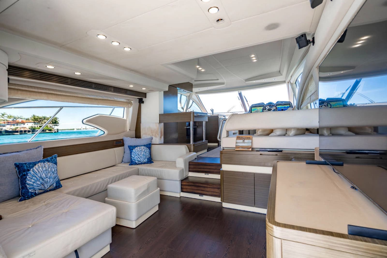 2015 Azimut 54 Flybridge - Photo 12